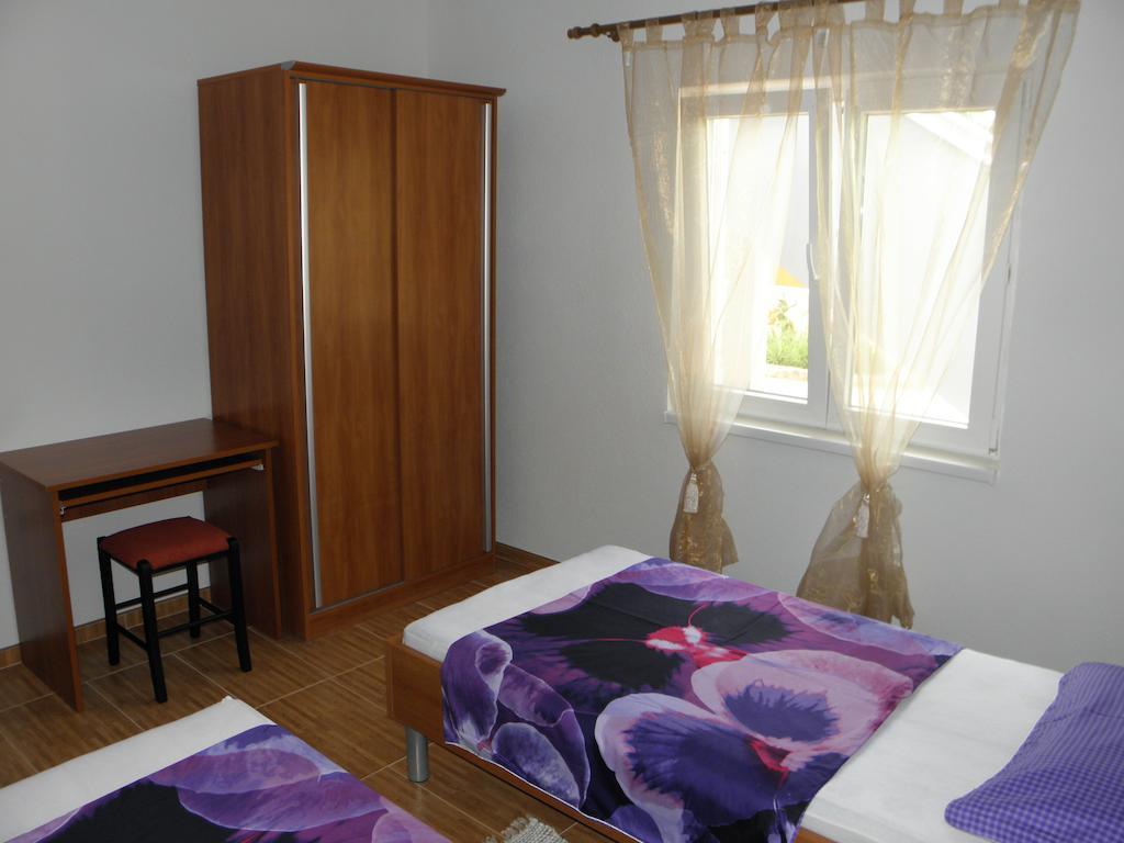 Apartment Babic Novalja